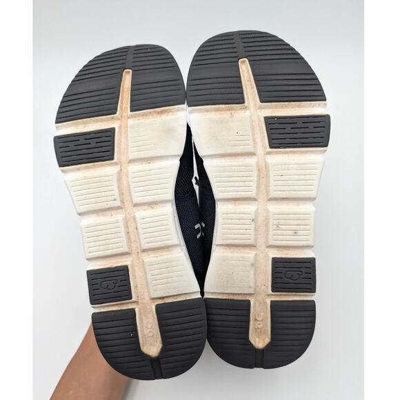 On Running Cloud Sky Sneaker Shoes Blue/Black Unisex Kids' Size US5 EU37.5 - Picture 8 of 11